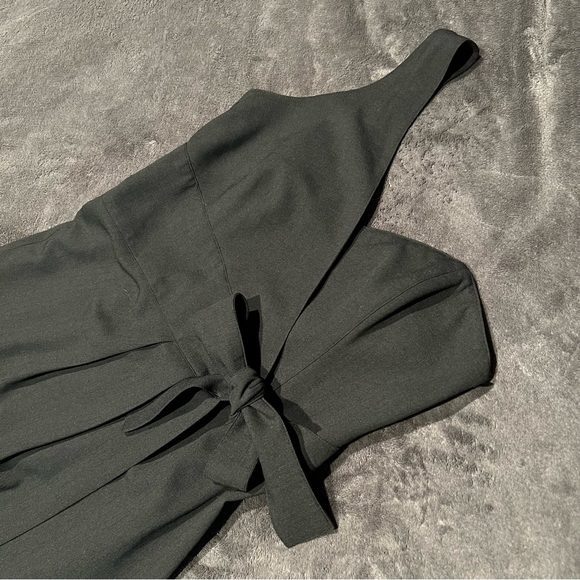 NEVER WORN CLUB MONACO BLACK COCKTAIL DRESS IN SIZE 6 - Picture 2 of 7